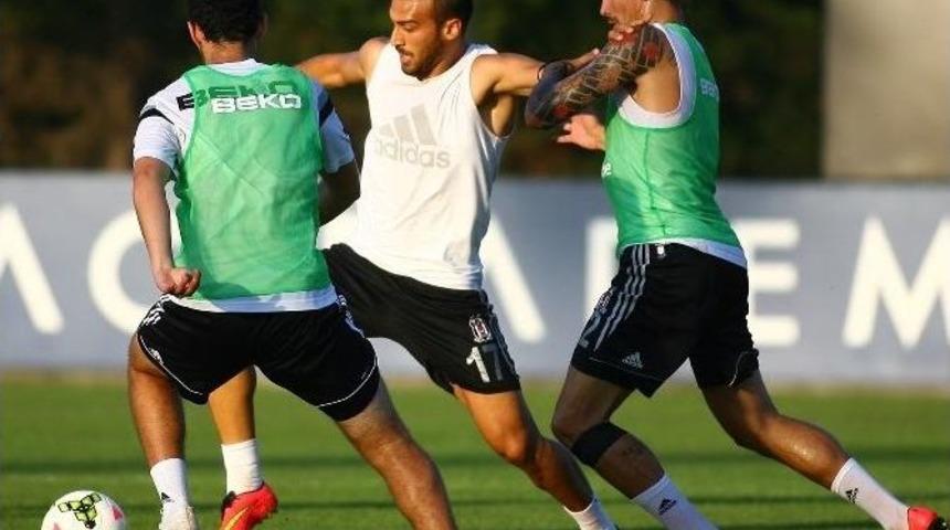 Beşiktaş'ta Feyenoord Ma&ccedil;ı Hazırlıkları S&uuml;rd&uuml;r&uuml;yor