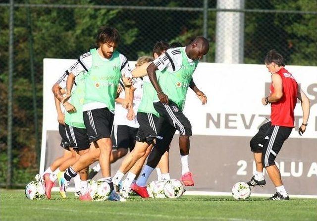 Beşiktaş'ta Feyenoord Maçı Hazırlıkları Sürdürüyor