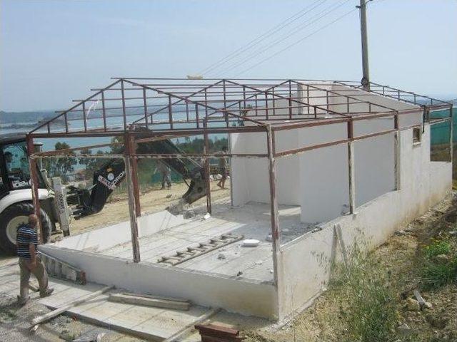 Çukurova’da Gecekondu Yıkımı 1