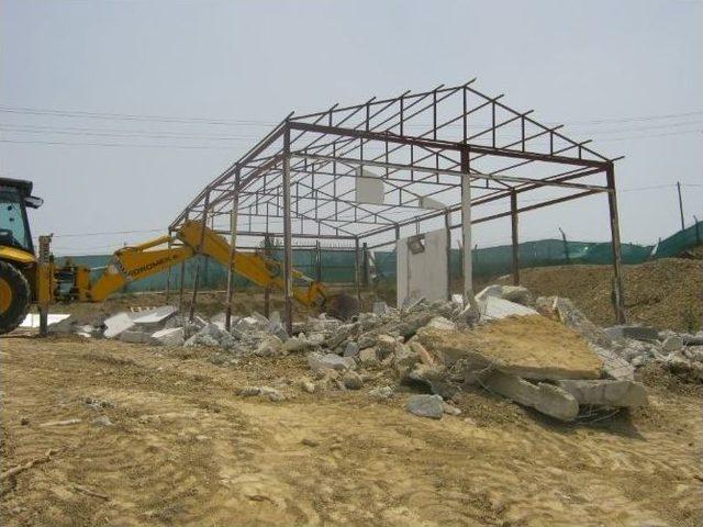 Çukurova’da Gecekondu Yıkımı 2