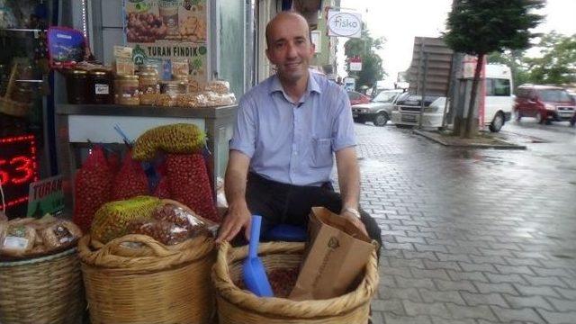 Cumhurbaşkanı Adaylarına Fındık Yolladı