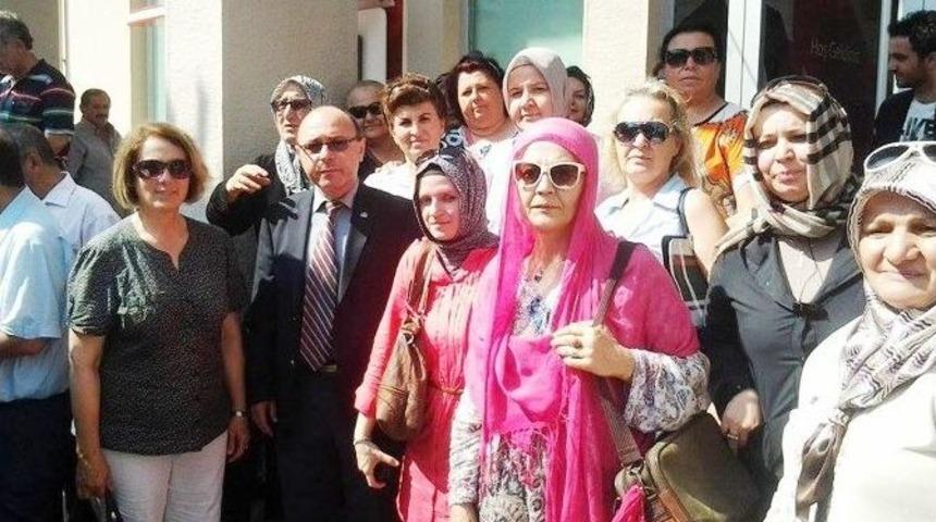 Mudanya&rsquo;da Ak Partililer Bağış Kuyruğuna Girdi