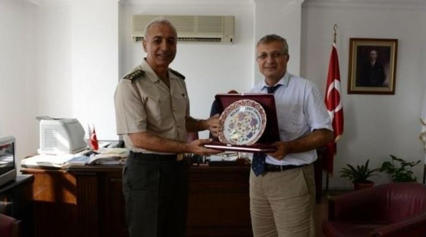 Albay Erg&uuml;n &Ouml;zg&uuml;r&rsquo;den Be&uuml;&rsquo;ye Ziyaret