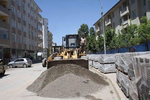 Muş Belediyesi Çalışmalara Başladı