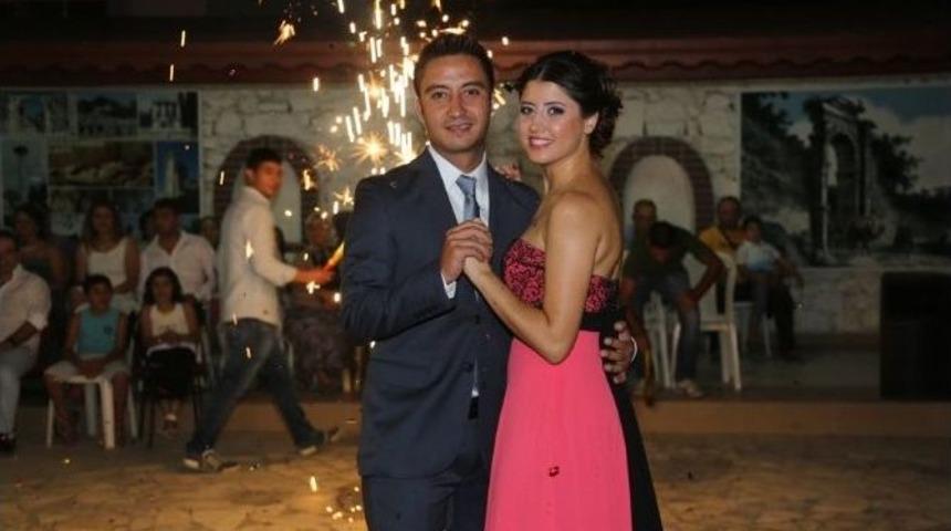 İha Muhabiri Volkan Yıldız Evliliğe İlk Adımını Attı