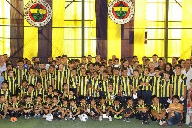 Fenerbahçeli Eski Futbolcular Van’da