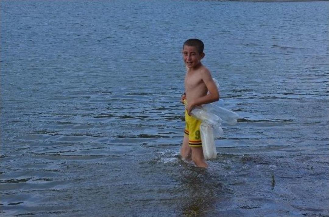 &Ouml;l&uuml;me Y&uuml;zen Gen&ccedil;ler