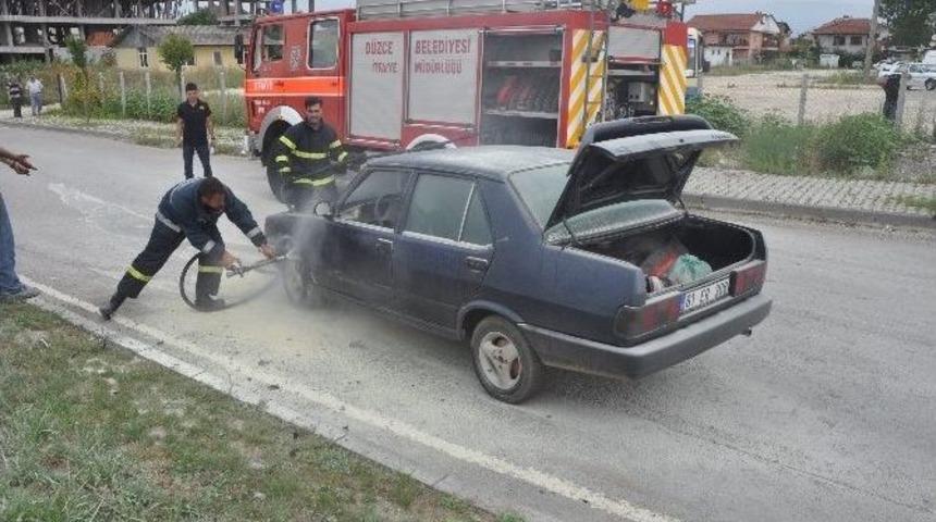 Ara&ccedil;tan Bir Anda Duman &Ccedil;ıkınca