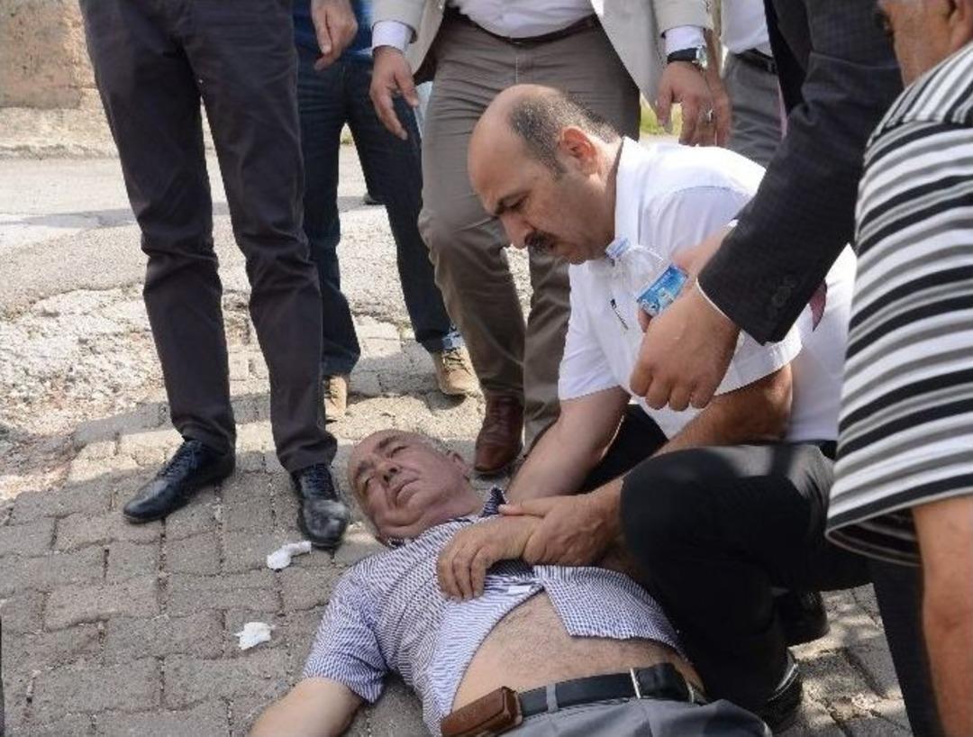 G&ouml;revi Başında Kalp Krizi Ge&ccedil;iren Muhtar Hayatını Kaybetti