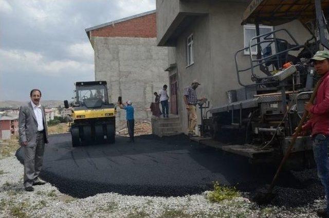 Palandöken’de Sıcak Asfalt Çalışmaları Aralıksız Devam Ediyor