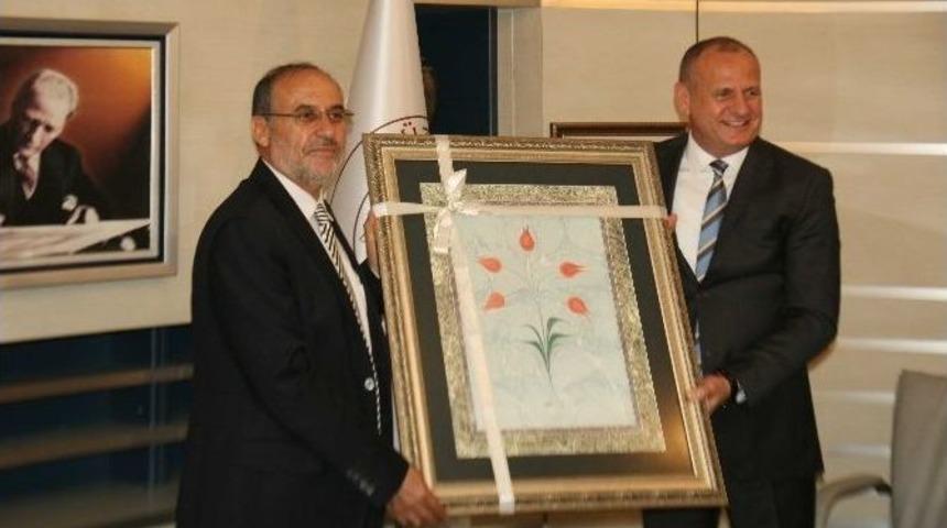 Ak Parti Genel Başkan Yardımcısı Salih Kapusuz D&uuml;zce&rsquo;de