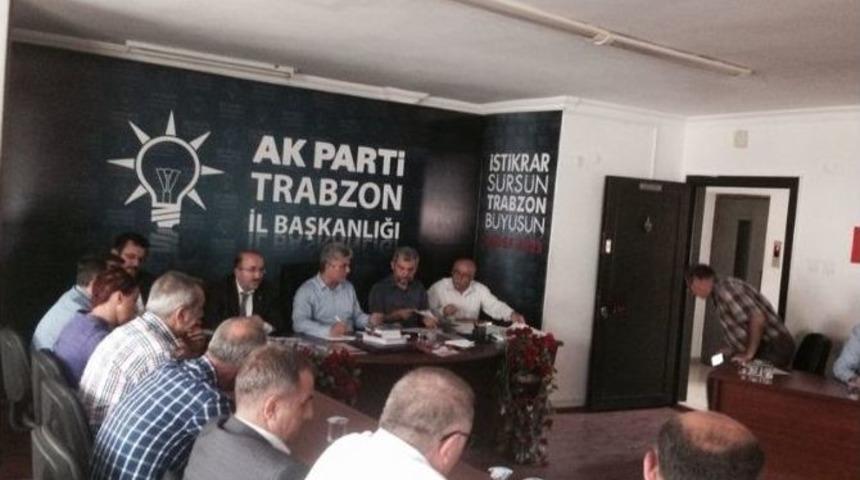 Ak Parti Trabzon Teşkilatları, Yaklaşan Cumhurbaşkanlığı Se&ccedil;imi &Ouml;ncesinde Durum Değerlendirmesi Yaptı