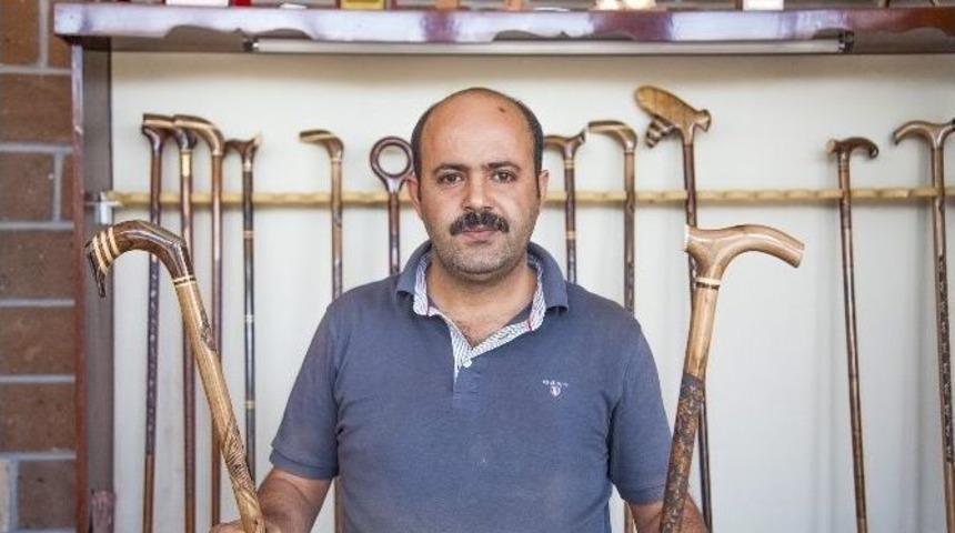 Ahlatlı Baston Ustası Tanıtım Fuarlarına Hazırlanıyor