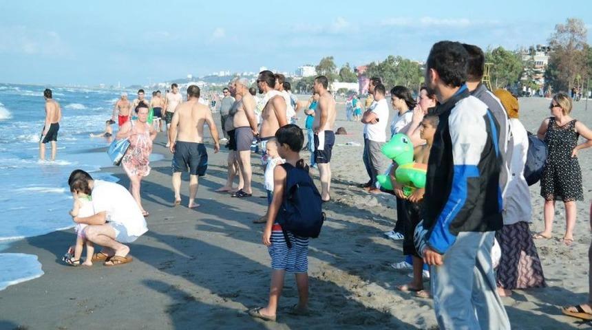 Denizde Kaybolan Iraklı Gencin Cesedi Bulundu