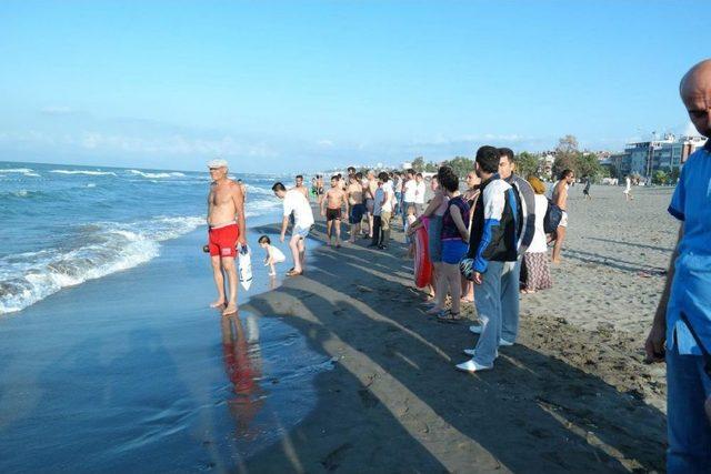 Denizde Kaybolan Iraklı Gencin Cesedi Bulundu