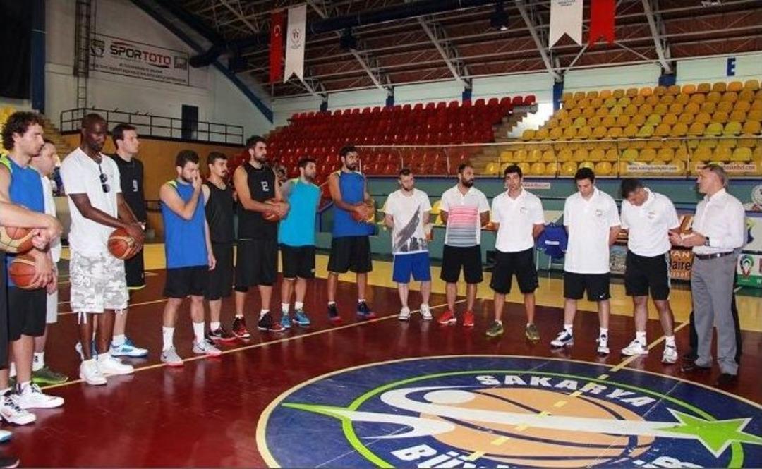 Dev Adamalardan İlk Adım