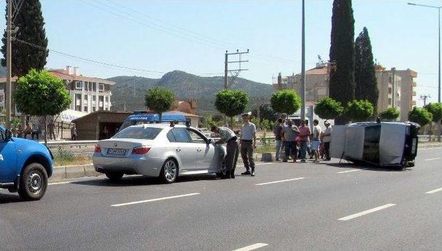 Tır'ın Çarptığı Otomobil Takla Attı: 2 Yaralı