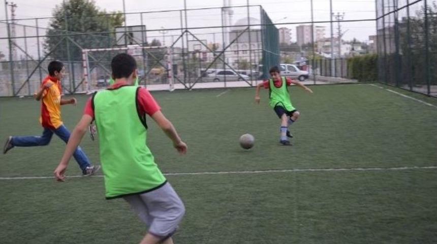 Yaz Kuran Kursları Arası Futbol Turnuvası Başladı