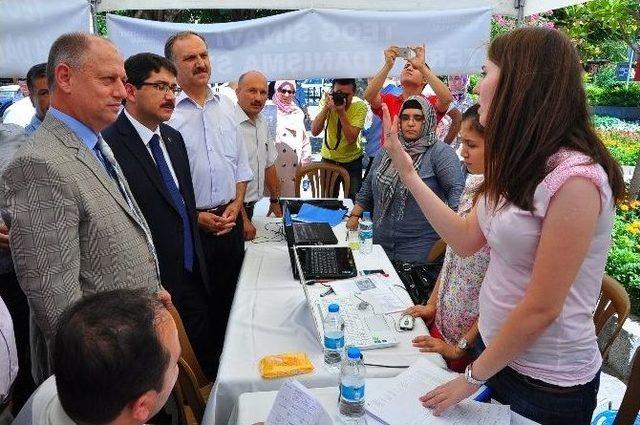 Manisa’da Teog Tercihi Yapan Öğrencilere Destek Standı