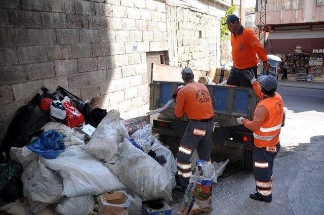 Şehitkamil Belediyesi &Ccedil;&ouml;p Eve M&uuml;dahale Etti 2