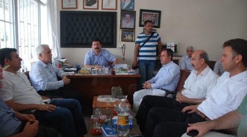 Ak Partili Y&ouml;neticiler İle Muhtarlar Kahta&rsquo;nın Sorunlarını Tartıştı