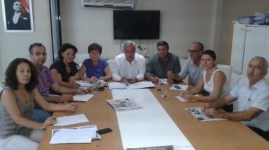 Chp'nin İzmir&rsquo;de Sloganı 'az Uyku, &Ccedil;ok İş'