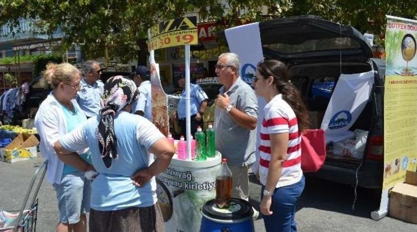 S&ouml;ke'de Atık Yağını Getiren Hediyesini Alıyor