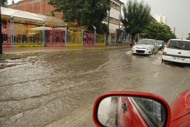 Eskişehir’i Yağmur Teslim Aldı