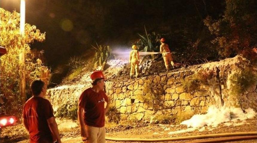 Marmaris&rsquo;te 4 Ayrı Noktada Yangın &Ccedil;ıktı