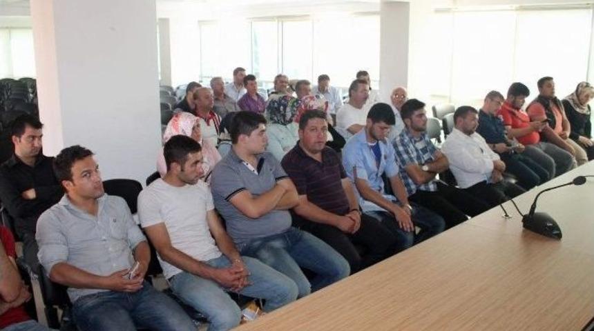 Ak Parti Afyonkarahisar İl&ccedil;e Se&ccedil;im İşleri Başkanlarına Cumhurbaşkanlığı Se&ccedil;imi Eğitimi Verildi