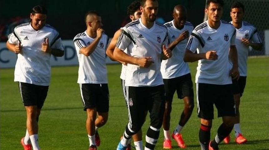 Beşiktaş, Feyenoord Ma&ccedil;ı Hazırlıklarını Tamamladı