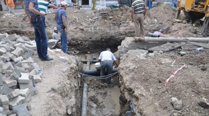 Emet&rsquo;te Su Hatları Sil Baştan