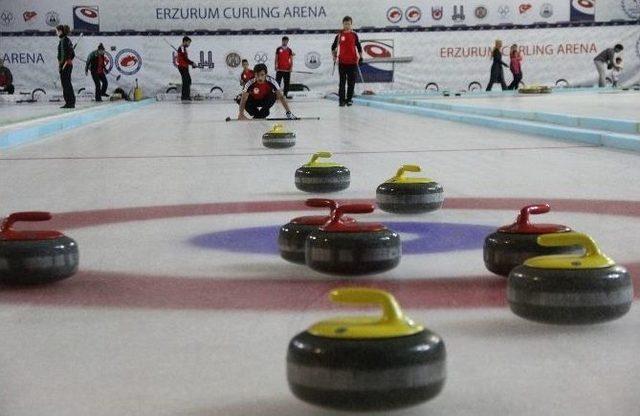 Çin Curling Takımını Dünya Şampiyonu Yapan Kanadalı Teknik Adam, Milli Takımın Başına Getirildi