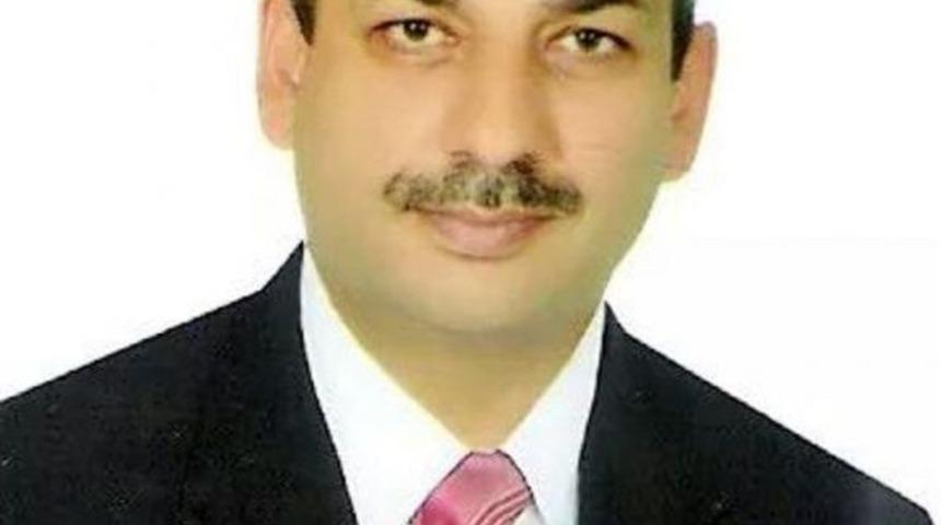 Eski Gol Kralı Halı Sahada Futbol Oynarken Kalp Krizinden &Ouml;ld&uuml;