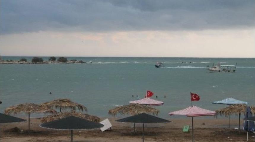 Yumurtalık'ta Hortum Paniği