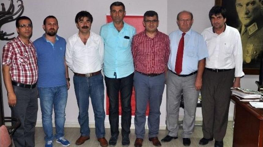 Hdp Hakkari Milletvekili Adil Zozani, Siyasette Ayrıştıcı Değil Birleştirici Dil İstedi