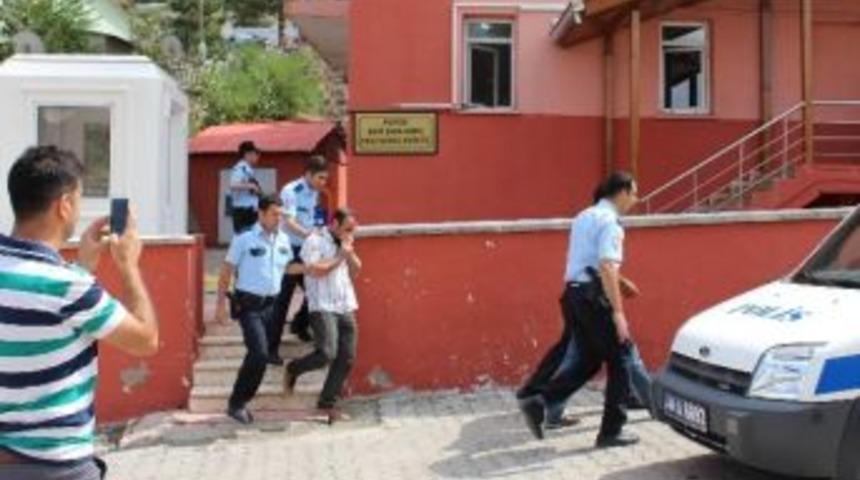 Esrarla Yakalanan Şahıslar Tutuklandı