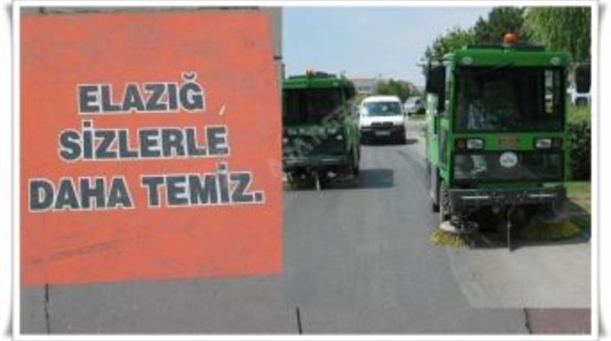 Elazığ Belediyesinden Temizlik Uygulaması