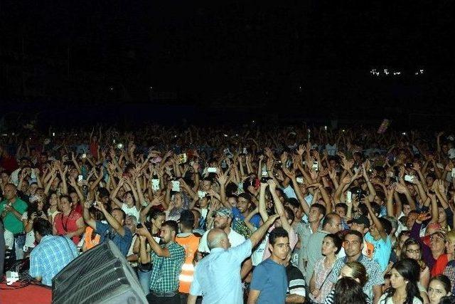 Tarsus Üzüm Ve Kültür Festivali Başladı