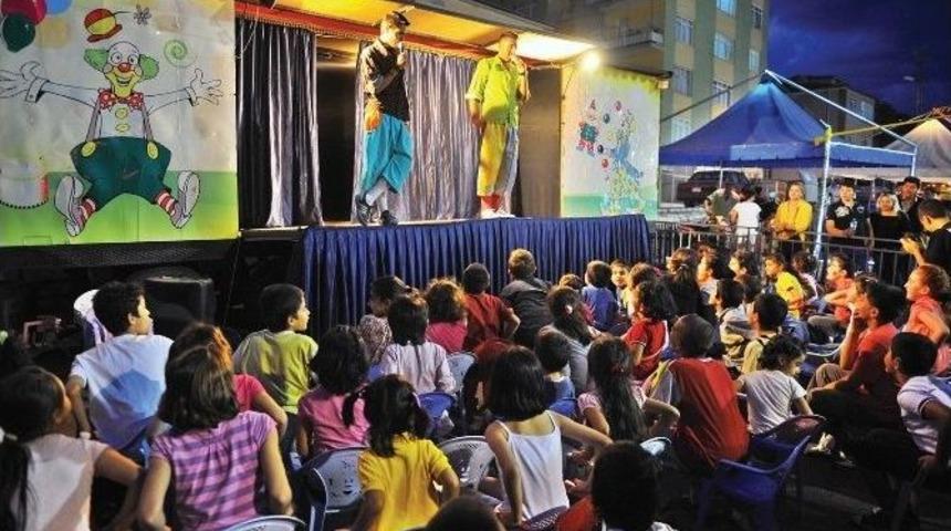 Panayır, İl&ccedil;e İl&ccedil;e Eğlendirmeye Devam Ediyor