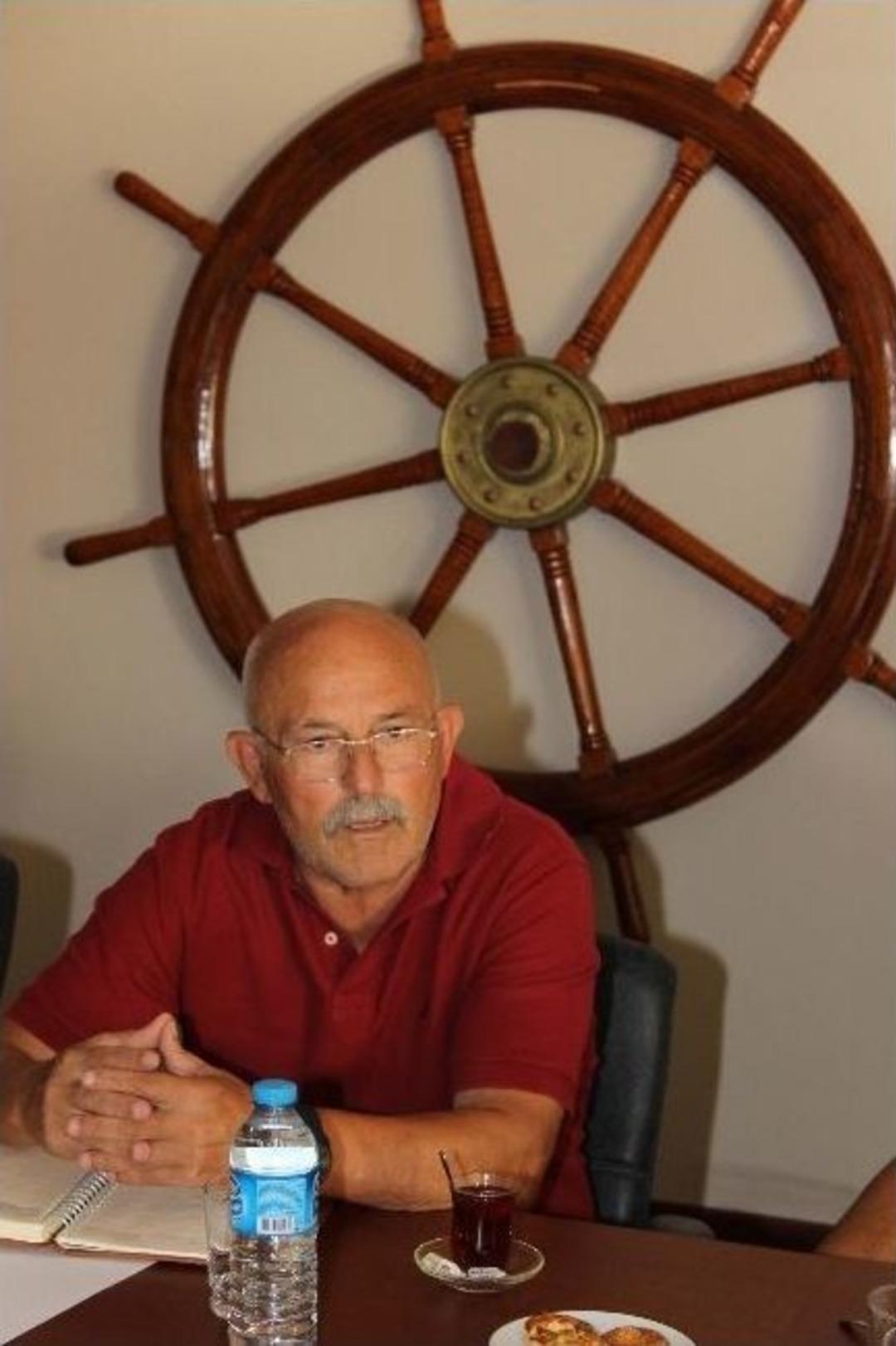 &Ccedil;eşme Kent Konseyi&rsquo;nin G&uuml;ndemi Bayram Tatili Ve Yaşanan Sıkıntılar Oldu!