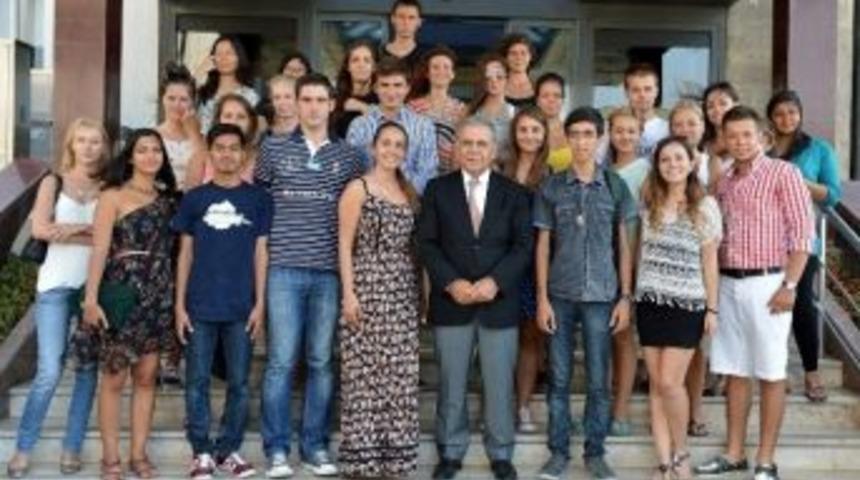 &ldquo;gen&ccedil; Liderler&rdquo; Kocaoğlu İle Buluştu