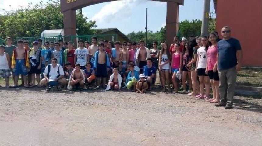 Binlerce Gen&ccedil;, Sarısu Kampında Eğleniyor