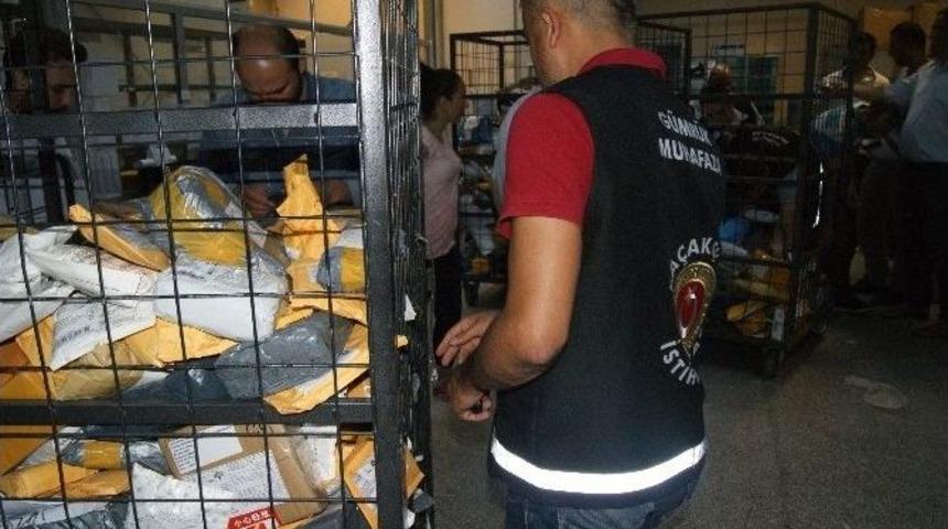 G&uuml;mr&uuml;k Ve Ticaret Bakanı Hayati Yazıcı: