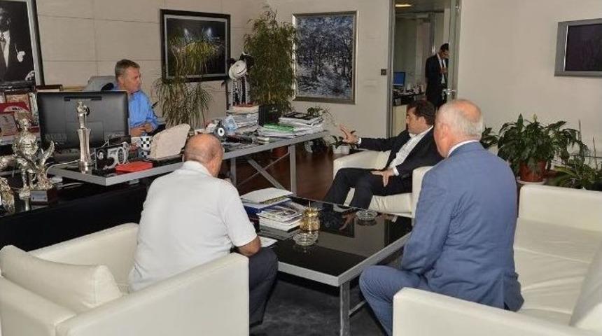 Başkan Hazinedar&rsquo;dan Fikret Orman&rsquo;a Ma&ccedil; &Ouml;ncesi Şans Ziyareti