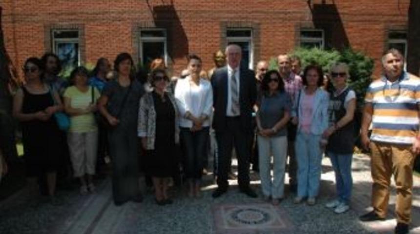 Hayvan Hakları Savunucularından Şiddete Tepki