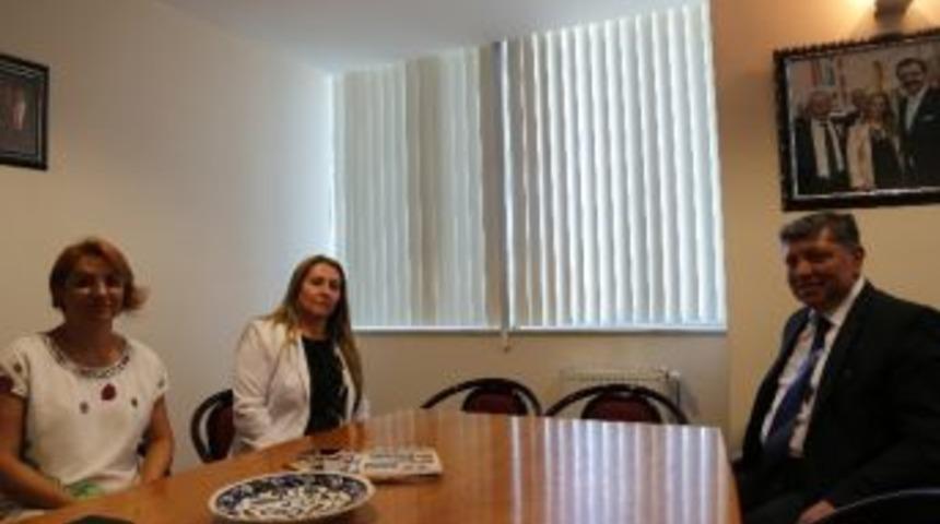 Edirne Emniyet M&uuml;d&uuml;r&uuml; Rahmi Baştuğ'dan Edirne Kadın Girişimciler Kurulu'na İade-i Ziyaret