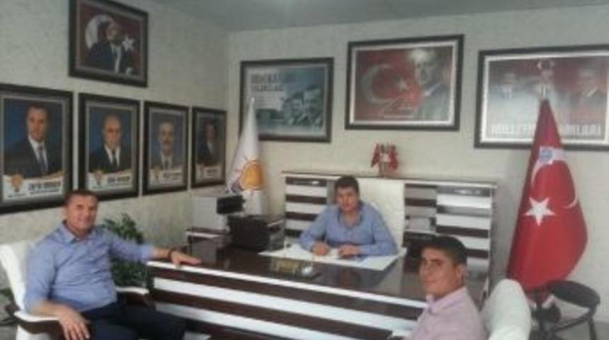 K&ouml;pr&uuml;başı Ak Parti'den Erdoğan'a Bağış