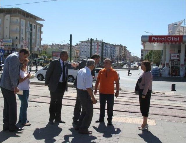 Gaziantep Üniversitesi'nin Giriş Çıkış Yolları Düzenleniyor