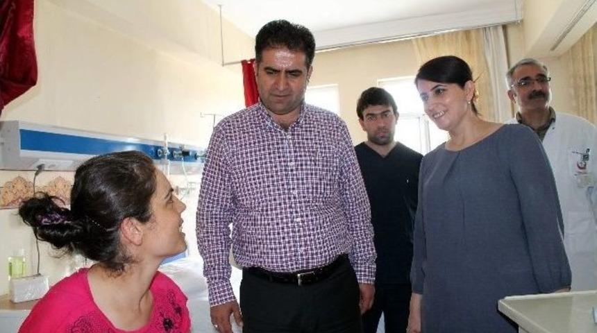 Ak Parti Teşkilatının Cumhurbaşkanlığı Se&ccedil;im Ziyaretleri S&uuml;r&uuml;yor